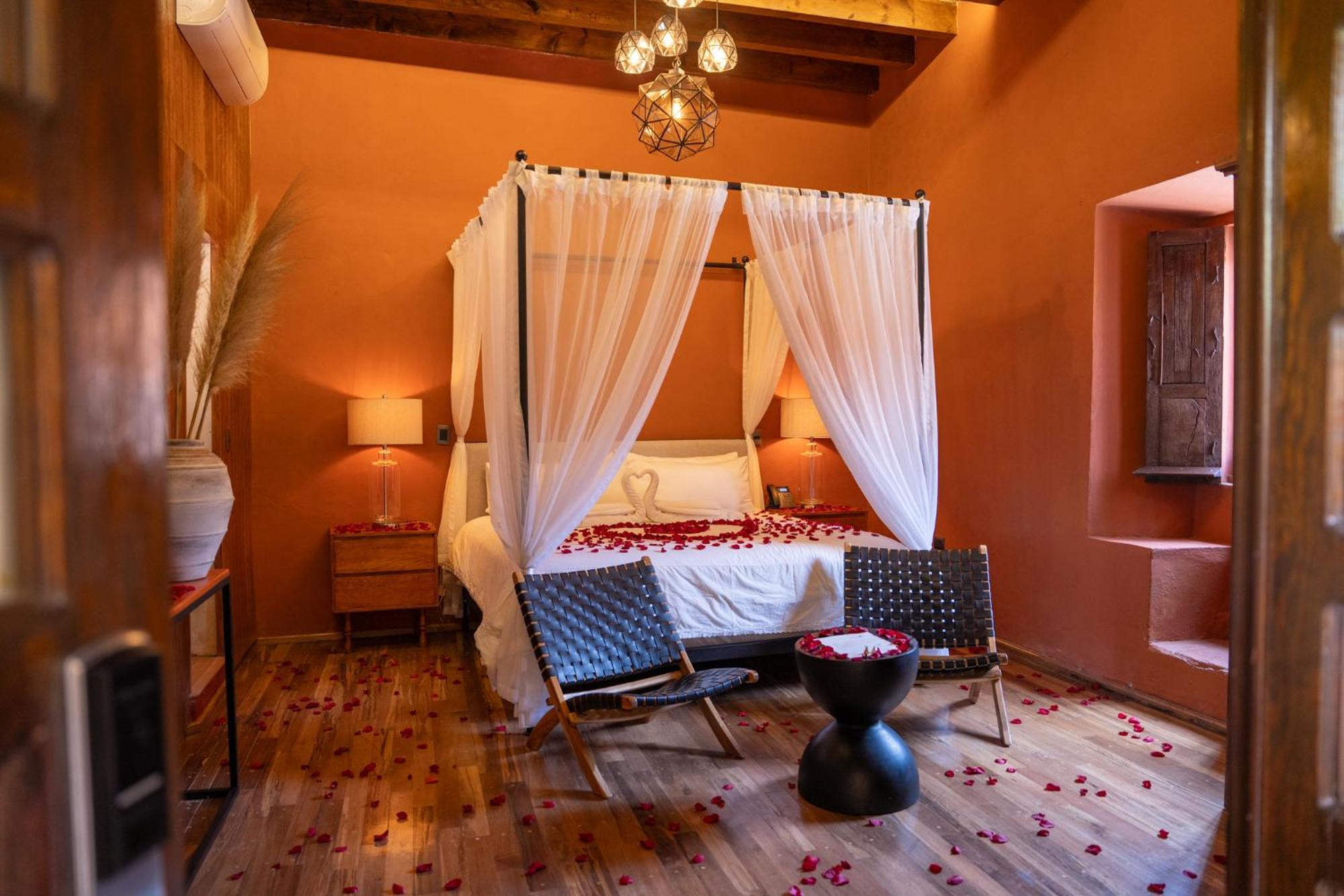 Bito'S Hotel Boutique Альенде Экстерьер фото