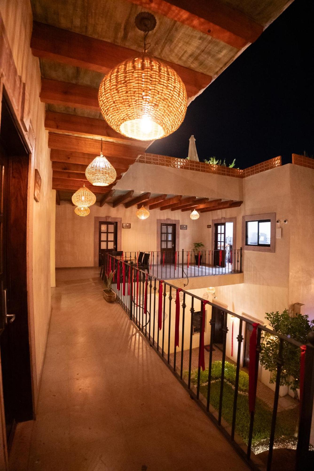 Bito'S Hotel Boutique Альенде Экстерьер фото