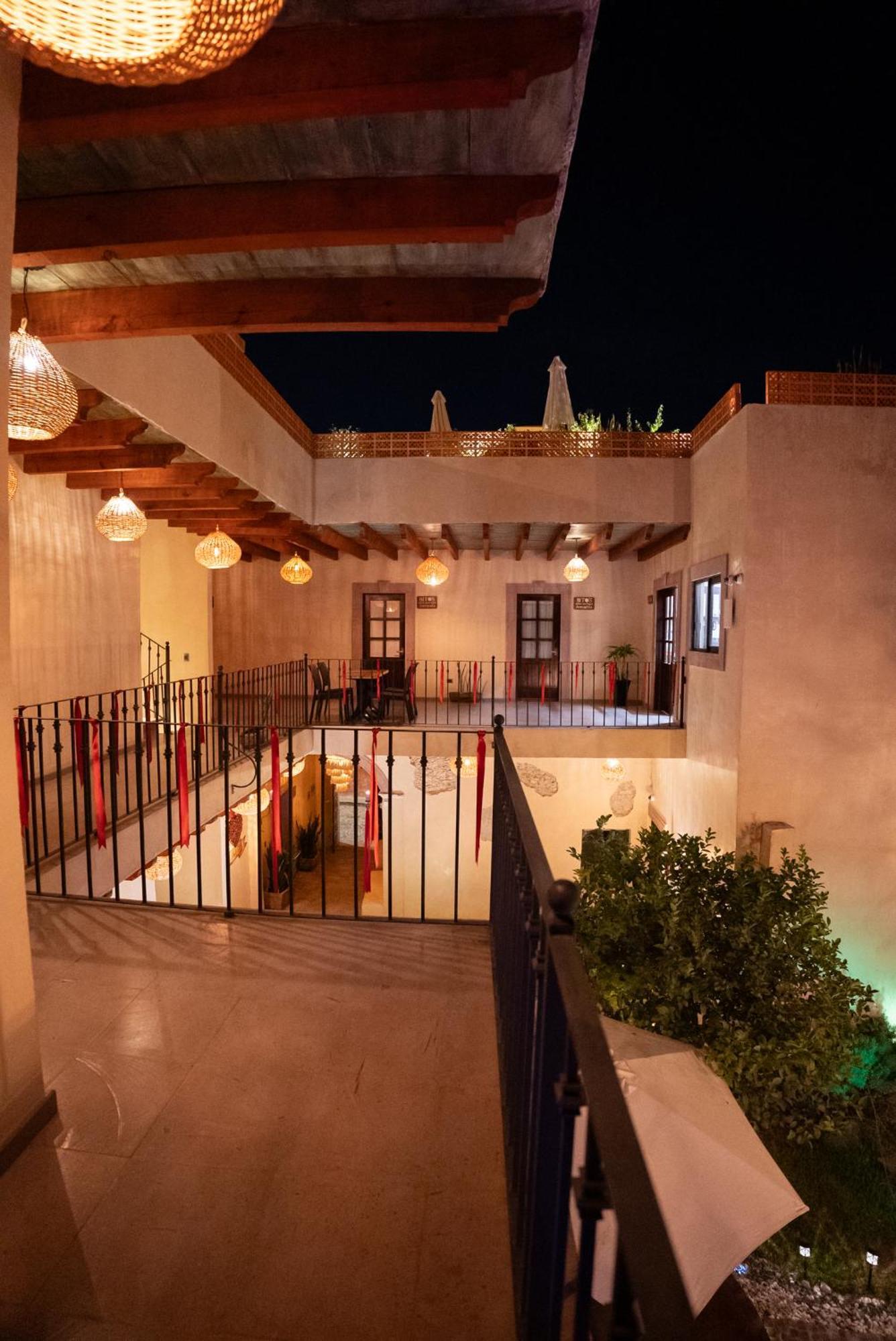 Bito'S Hotel Boutique Альенде Экстерьер фото
